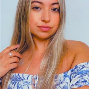 Meet your Posher, Angela